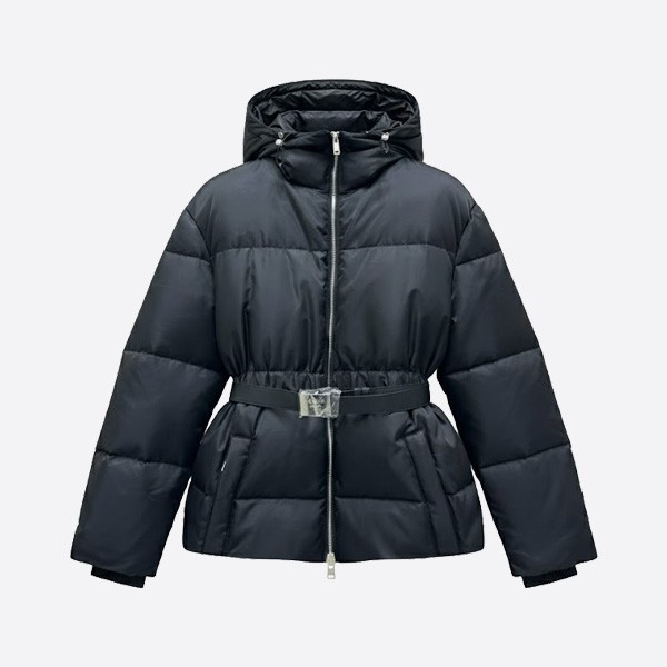 プラダ ベルト付きダウンコート