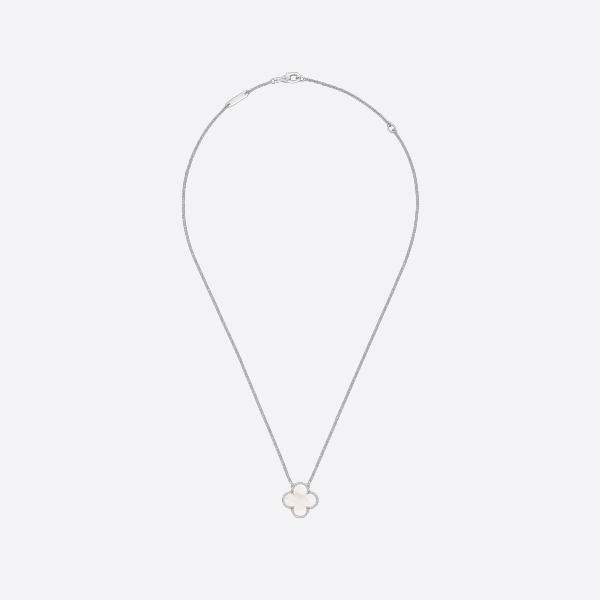 ヴァン クリーフ＆アーペル シングルフラワーネックレス VCARF48700