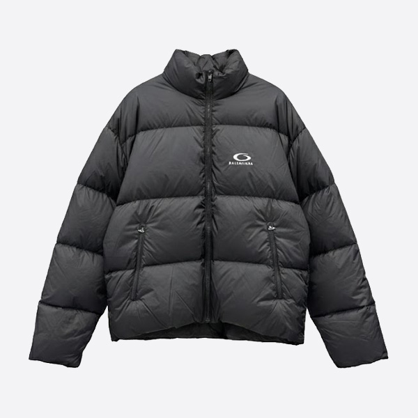 バレンシアガ Gロゴ オーバーサイズ ダウンジャケット